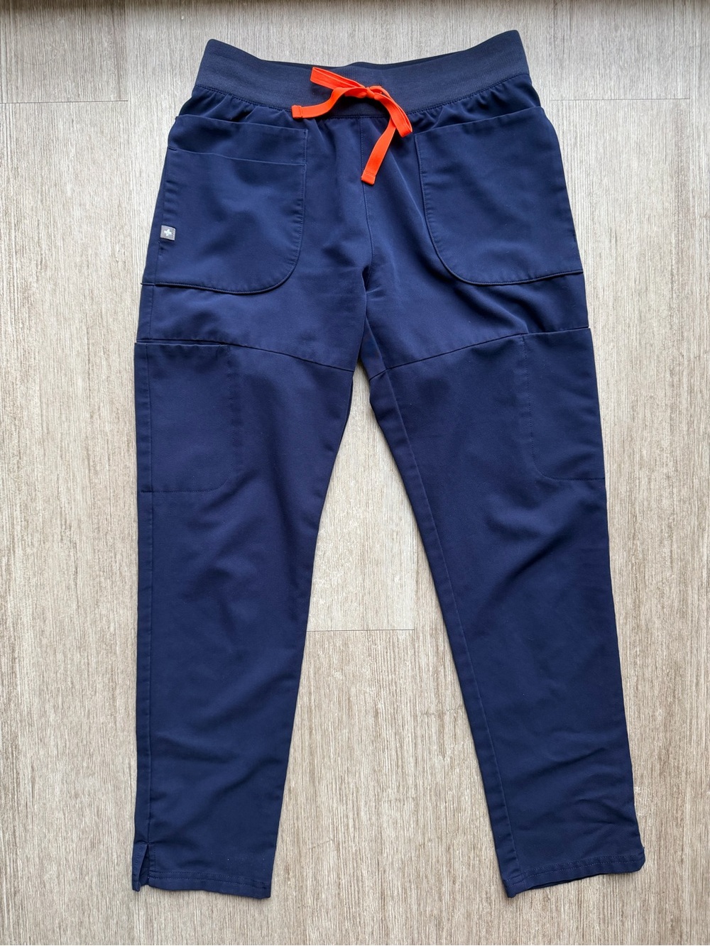 Figs Catarina Scrub Top XS and Limited Edition Nepal Scrub Pants XSP, Navy - Picture 5 of 16